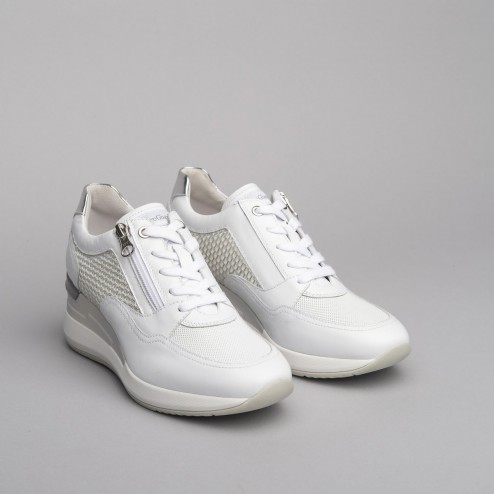 SNEAKERS FROST PLATFORM