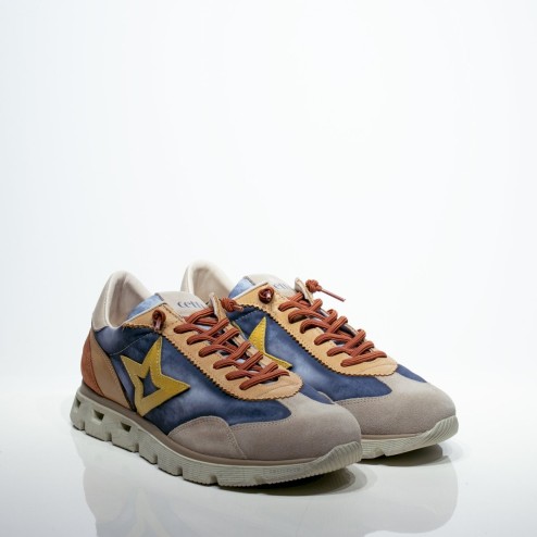 SNEAKERS BALANCE ON