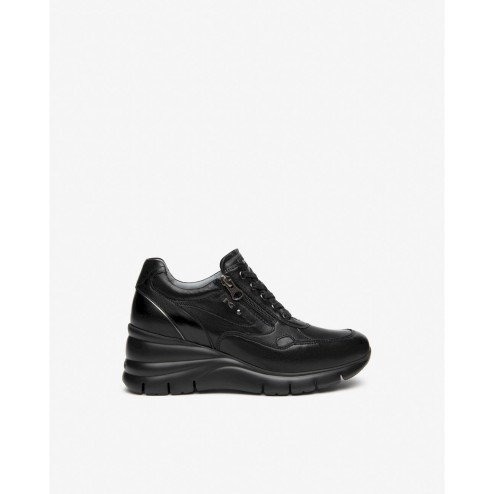 SNEAKERS GAIN